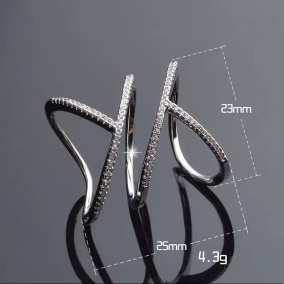 STERLING SILVER ZIRCON RING - Picture 4 of 5